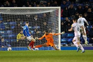 Gavin Bazunu Portsmouth loan