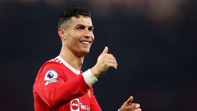 Cristiano Ronaldo gives strong hint his future lies at Man United