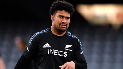 Changing room footage of “heartbroken” Ardie Savea is a genuine tough watch