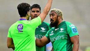 Bundee Aki