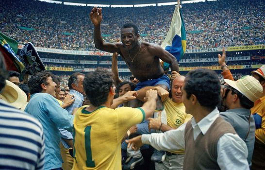 Pele tributes