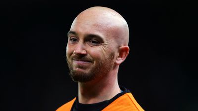 Stephen Ireland clarifies comments about getting the better of football legends