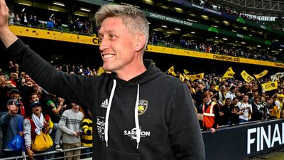 Ronan O’Gara puts rivalries to one side with class full-time gesture