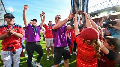 Keith Earls and John Hodnett the star turns at Munster’s title homecoming