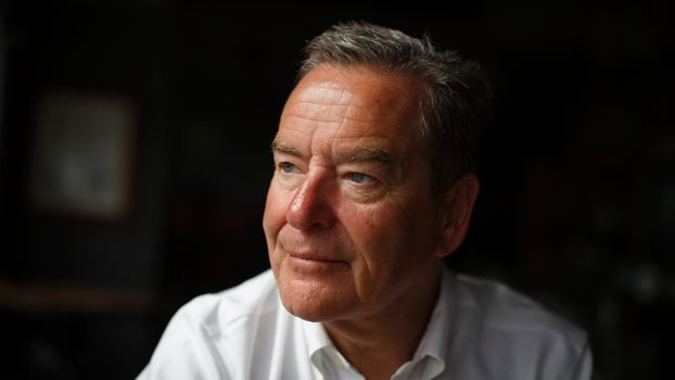 Jeff Stelling