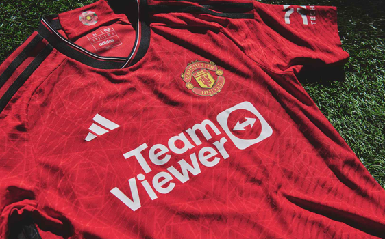 Man United home jersey