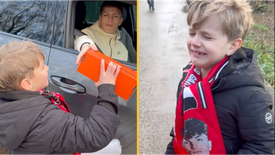 Alejandro Garnacho makes young Man United fan cry with thoughtful gift