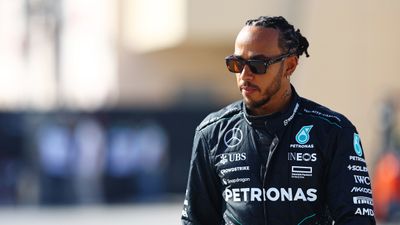 F1 legend tipped to come out of retirement and replace Lewis Hamilton at Mercedes