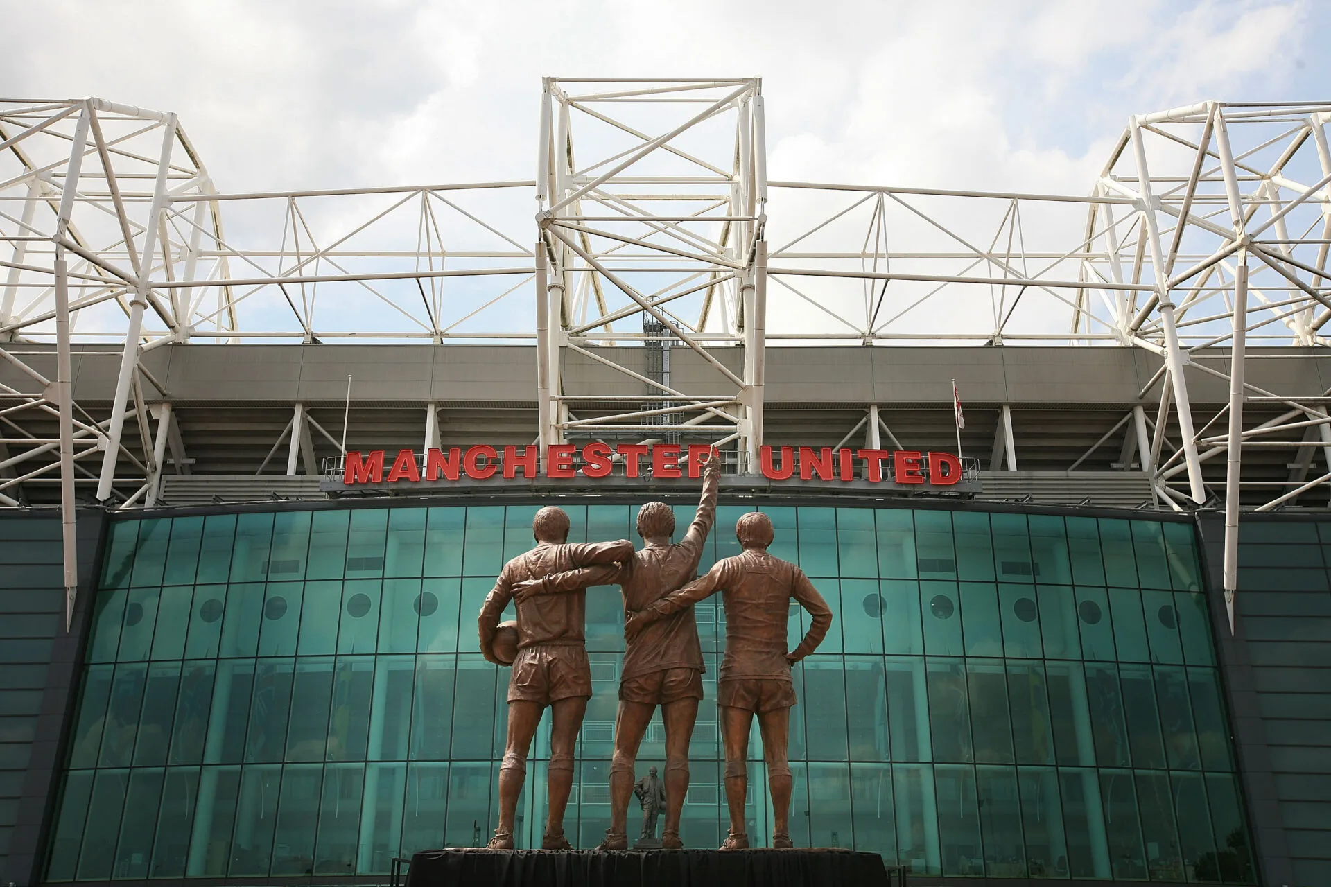 Manchester United to make behind-the-scenes documentary showing club’s planned revival