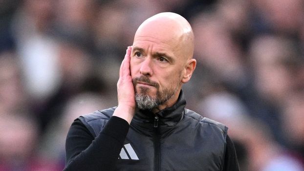 Ten Hag saked