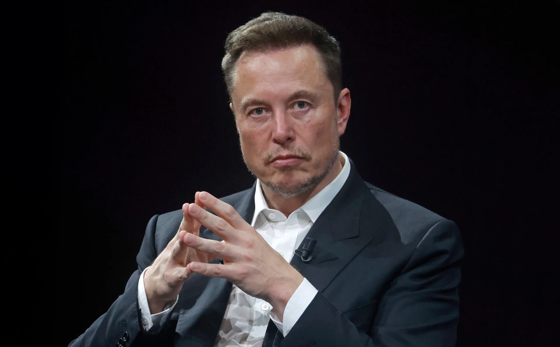 Elon Musk ‘interested in buying’ top 6 Premier League club